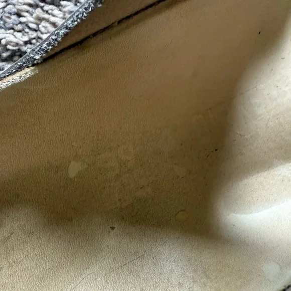 Birkenstock White/Nude Sandals with Gold Buckles - Picture 5 of 8